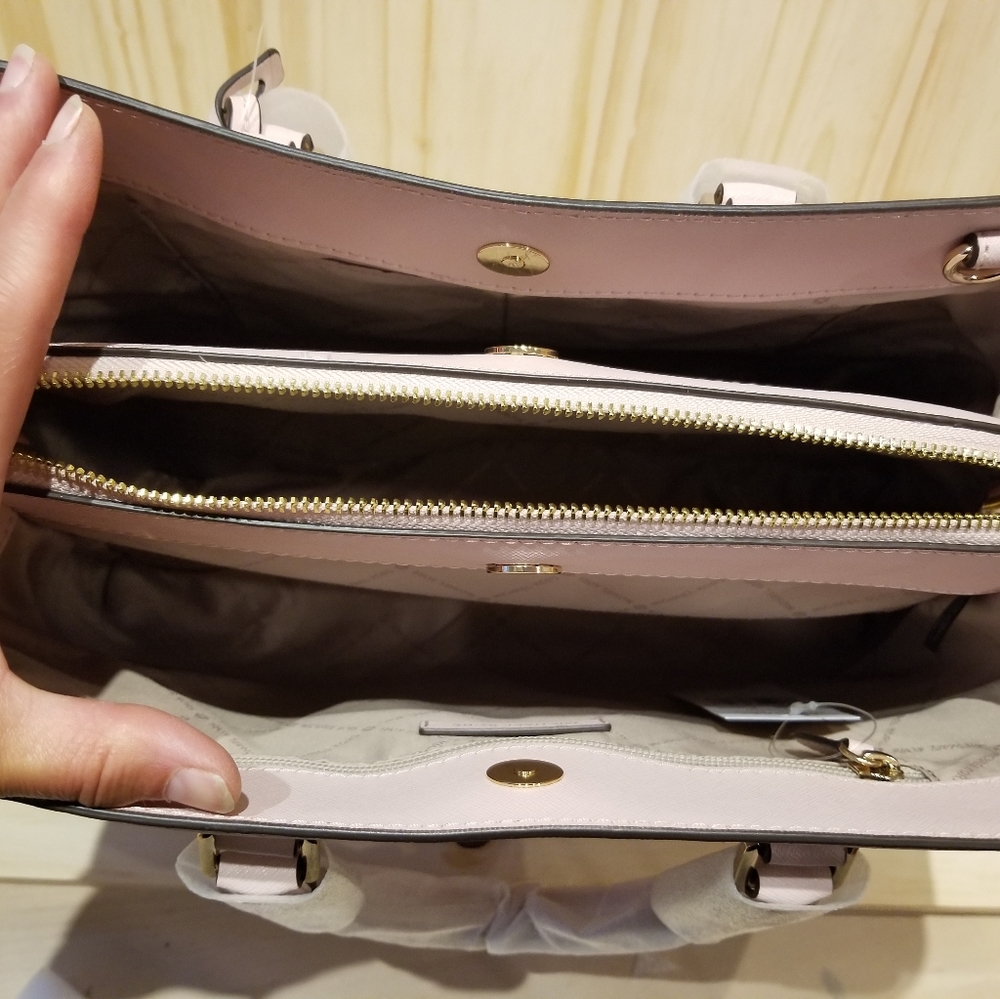 Michael Kors Savannah Large Satchel and wallet - Picture 7 of 9